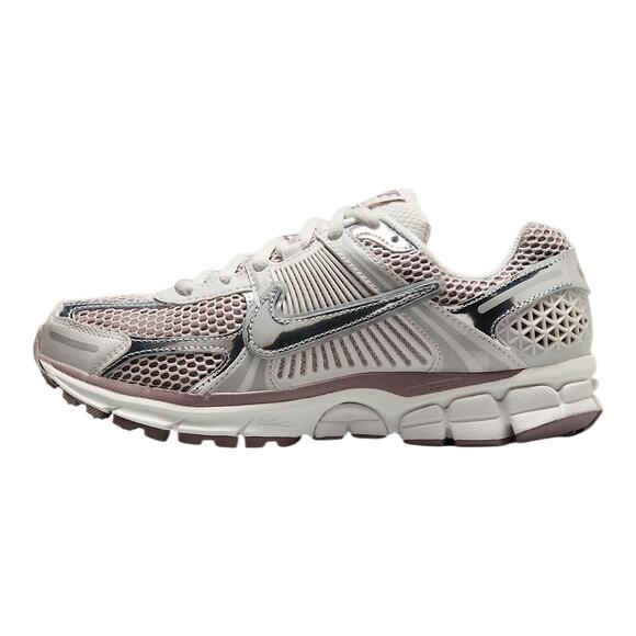 NWT Nike Women’s Zoom Vomero 5 Vast Grey/Metallic Silver Running Shoe 7.5 - Picture 2 of 6